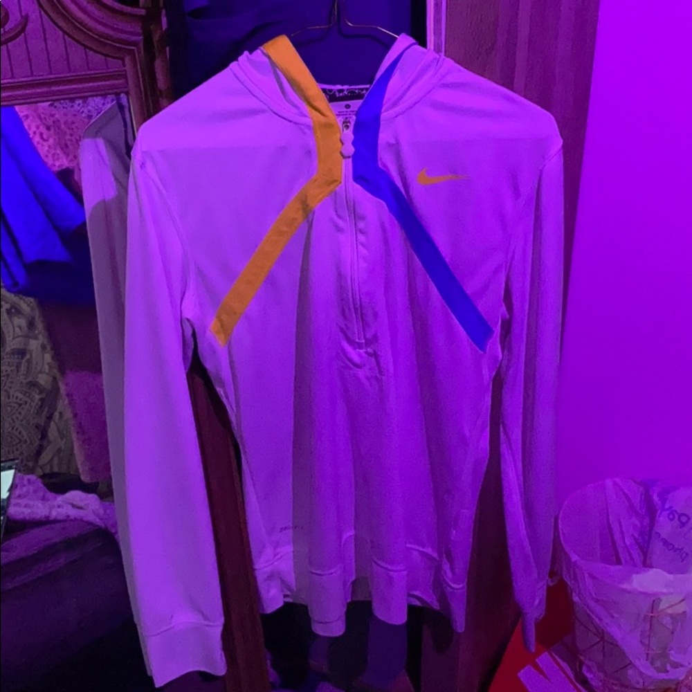 nike 1/4 zip